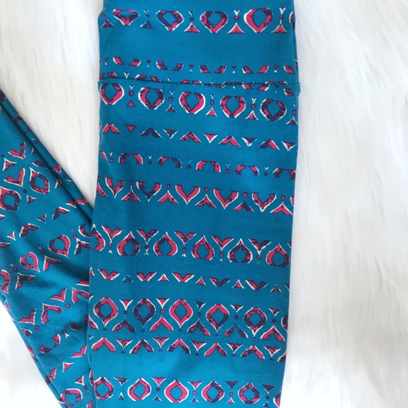 Aztec Print LuLaRoe Leggings - Picture 7 of 8